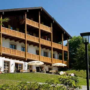 Alpenvilla Berchtesgaden Берхтесгаден